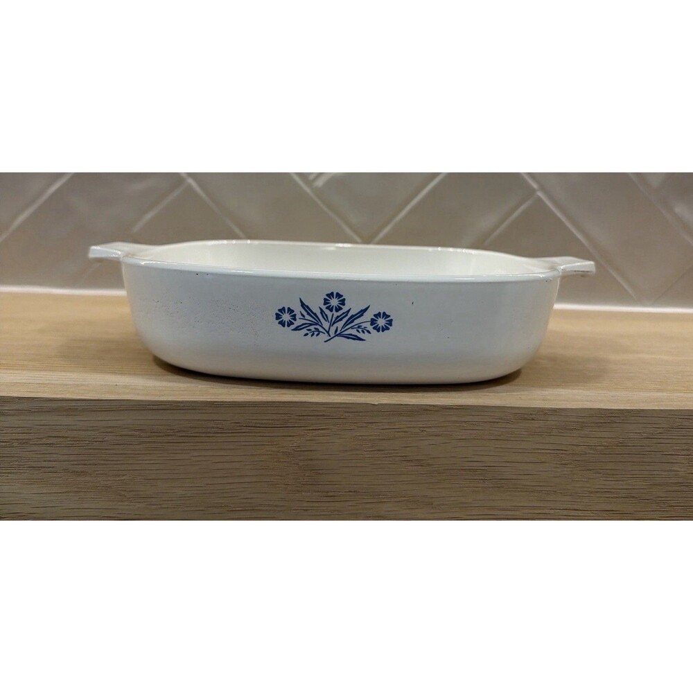 VTG Corning Ware  Casserole Dish 9” Baking Dish Blue Cornflower P-9-B 2QT 9x9x2